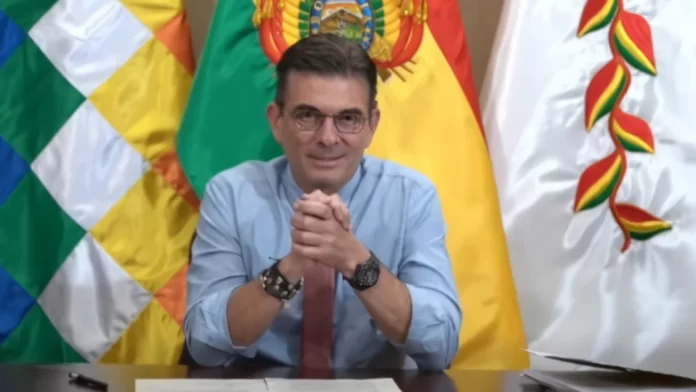 El presidente Rodrigo Paz durante declaraciones sobre la situación política y económica de Bolivia