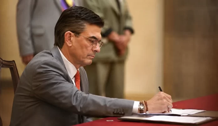El presidente boliviano Rodrigo Paz durante una conferencia de prensa, en el contexto de los bloqueos y la abrogación de la ley que regulaba los estados de excepción en Bolivia en 2026