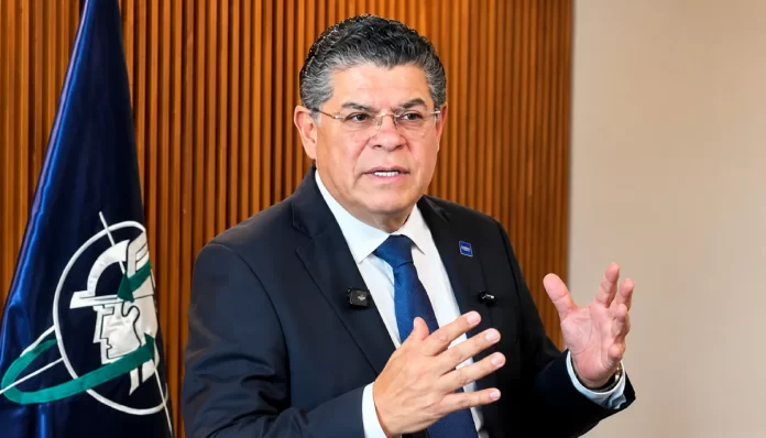 Eduardo Olivo, presidente de la Cámara Nacional de Comercio, advierte que Bolivia tardará más de un año en recuperarse del impacto económico de los bloqueos.